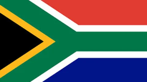 孔帕尼：乌尔比希失误属正常，其表现堪称卓越